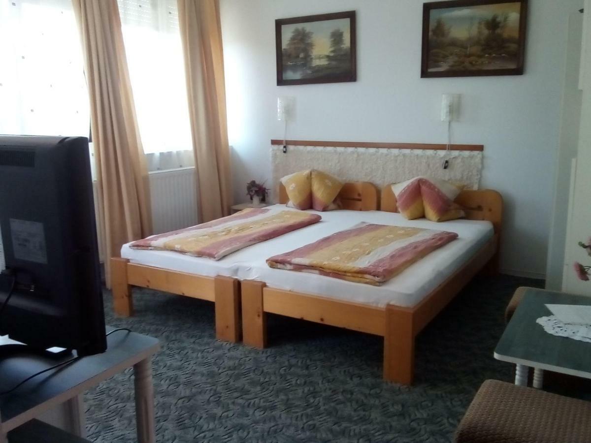 Kata Vendeghaz Hotell Balatonfüred Eksteriør bilde
