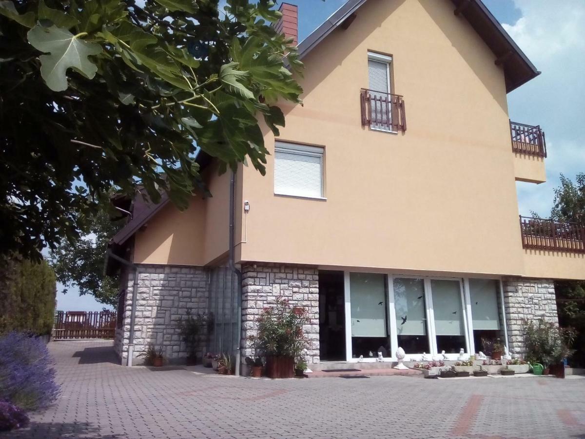 Kata Vendeghaz Hotell Balatonfüred Eksteriør bilde